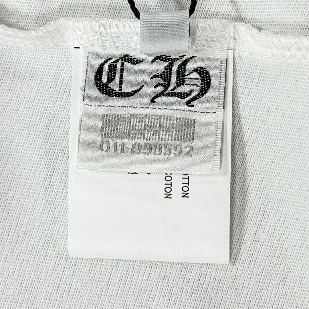 P170 Chrome Hearts 25 high-end versions. The fabric is made of 300 grams of high-density pure cotton. It does not deform or shrink. It has three labels. It is the same style for men and women. Technology: suede foaming + digital printing. Color: white, black. SIZE: S-XL.